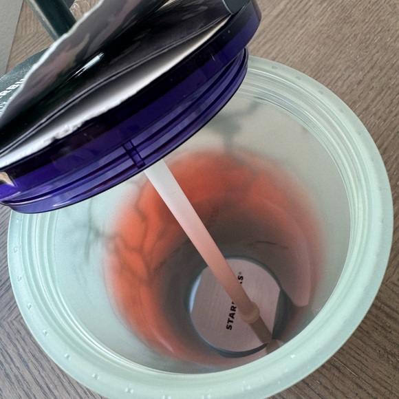 Limited Edition Starbucks Glow in the Dark Halloween tumbler - Picture 6 of 6